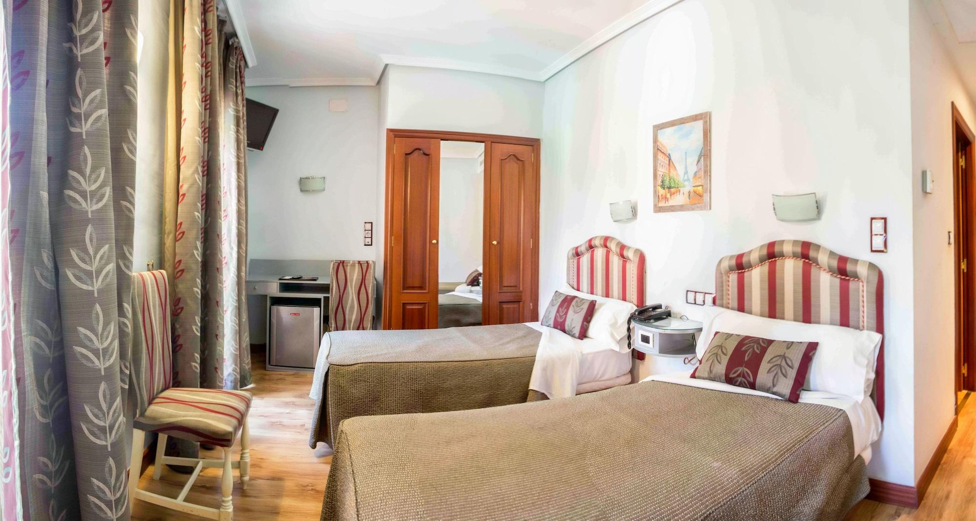 Hotel Tibur Сарагоса Экстерьер фото