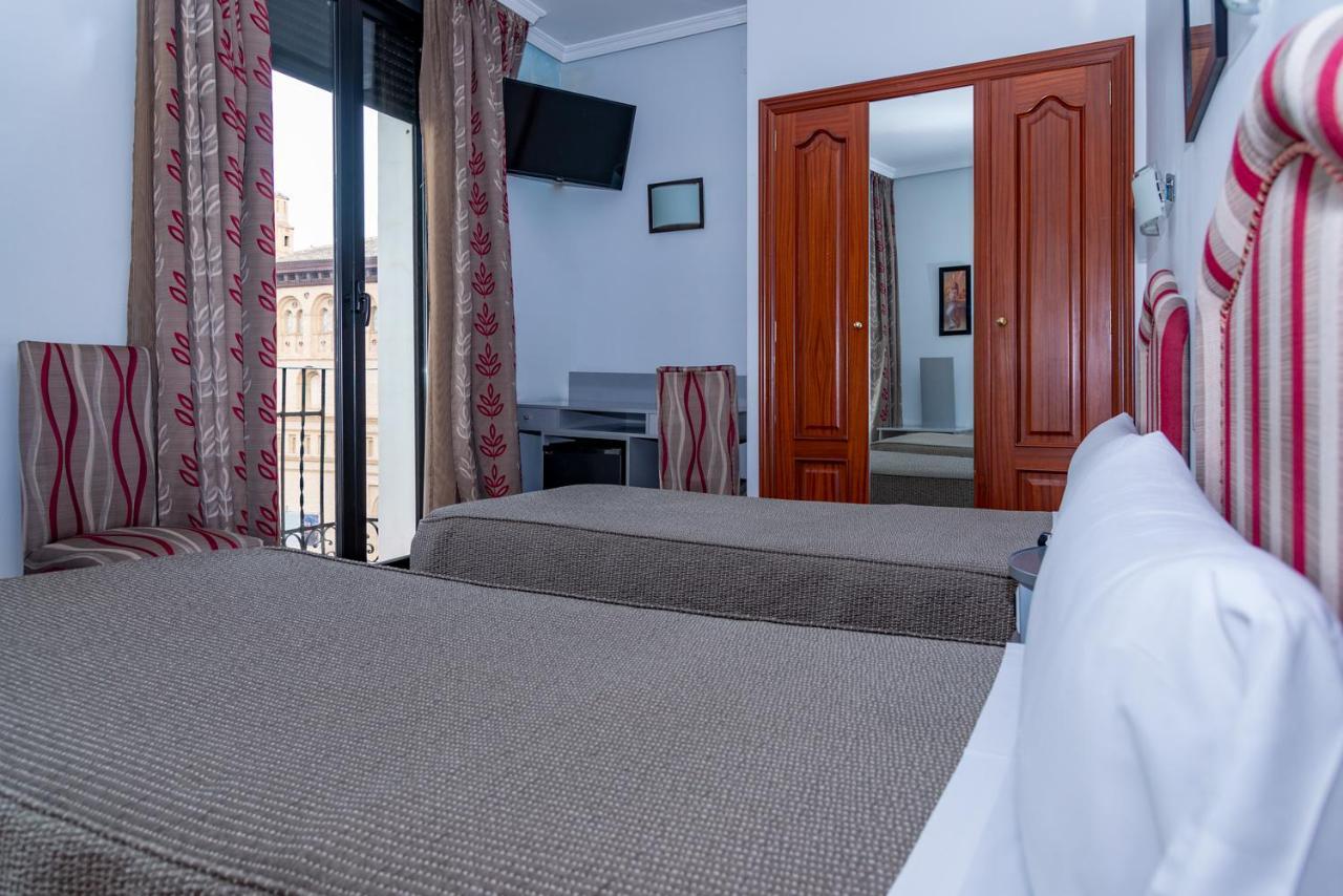 Hotel Tibur Сарагоса Экстерьер фото
