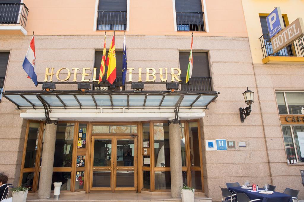 Hotel Tibur Сарагоса Экстерьер фото