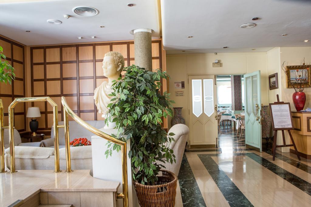 Hotel Tibur Сарагоса Экстерьер фото