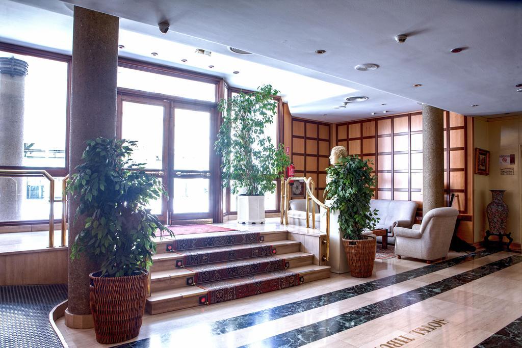 Hotel Tibur Сарагоса Экстерьер фото